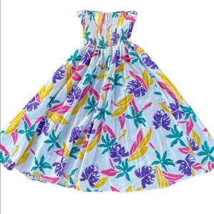 80’s VINTAGE PARTY DRESS! Dress is a size Medium with a stretchy back and zip